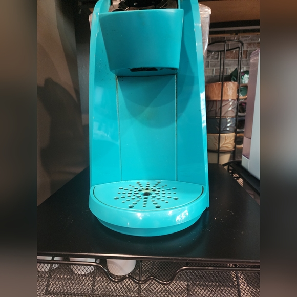 Keurig 117605 2.0 K200 brewer color- Turquoise - Picture 5 of 6